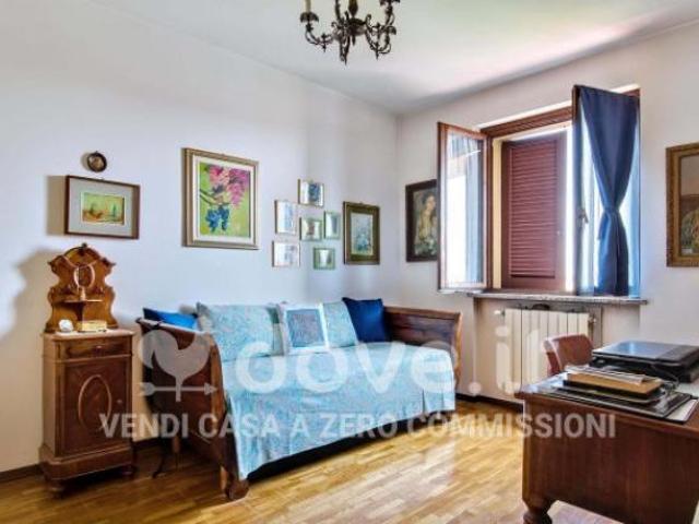 Appartamento di 140 m con 5 locali e box auto in vendita a Dalmine