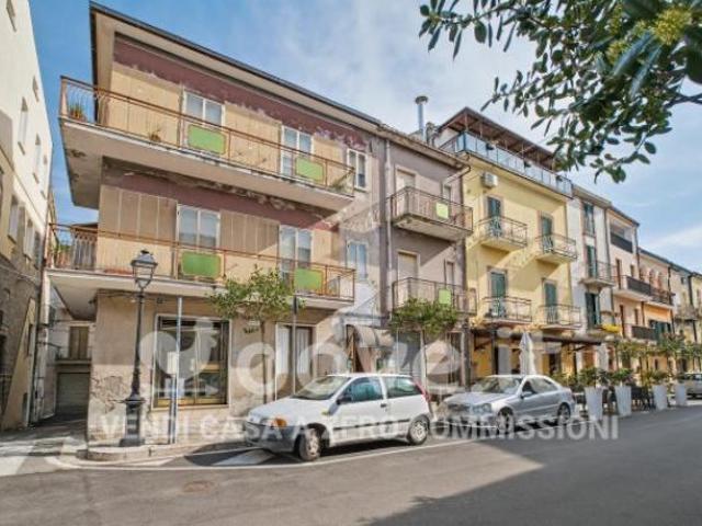 Appartamento di 142 m con 4 locali e box auto doppio in vendita a Gissi [rif. DV 12820]