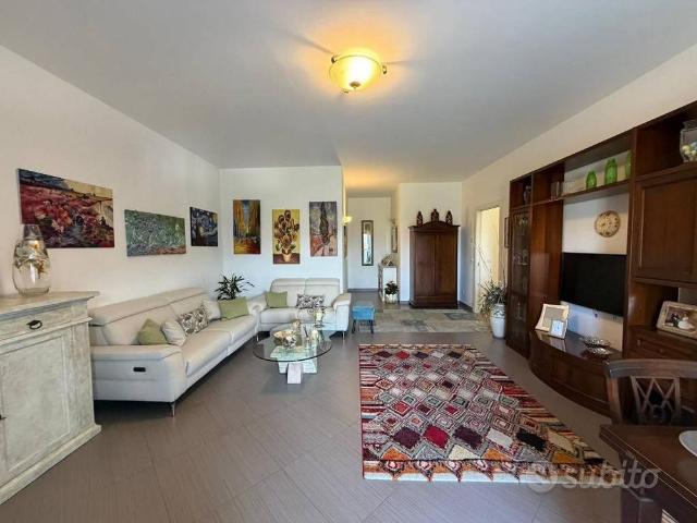 Appartamento di 150 m² con 5 locali a Palermo