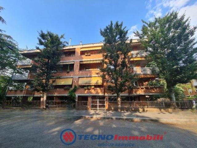 Appartamento di 165 m con più di 5 locali e posto auto in vendita a Torino