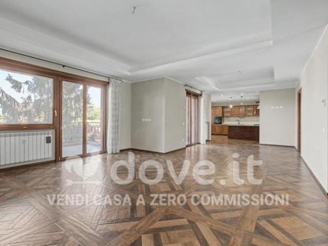 Appartamento di 170 m con 4 locali in vendita a Roma [rif. DV 13876]