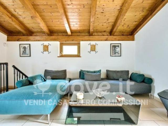 Appartamento di 170 m con 5 locali in vendita a Beverino [rif. DV 10354 1]