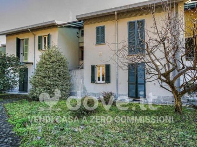 Appartamento di 180 m con 5 locali e box auto doppio in vendita a Domaso [rif. DV 11908 3]