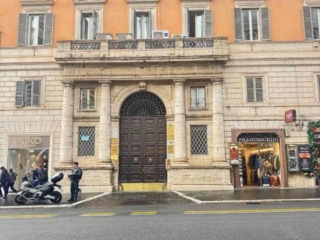Appartamento di 180 m² a Roma