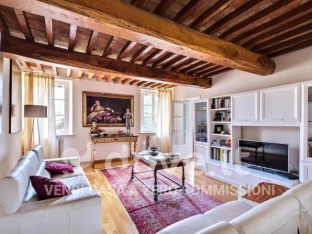 Appartamento di 181 m con 5 locali e posto auto in vendita a Parma [rif. DV 9206]