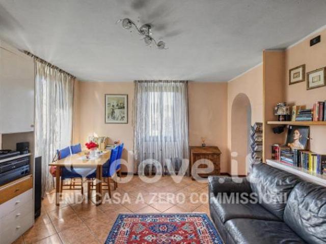 Appartamento di 200 m con 3 locali in vendita a Luino
