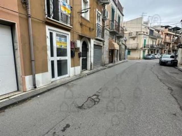 APPARTAMENTO di 2 vani e di 65 mq MESSINA rif. 2VS17033