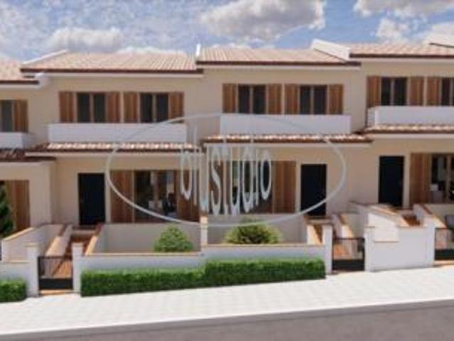 APPARTAMENTO di 3 vani e di 109 mq CAVRIGLIA rif. V 2402