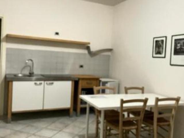 Appartamento di 35 m con 1 locale in affitto a Brescia