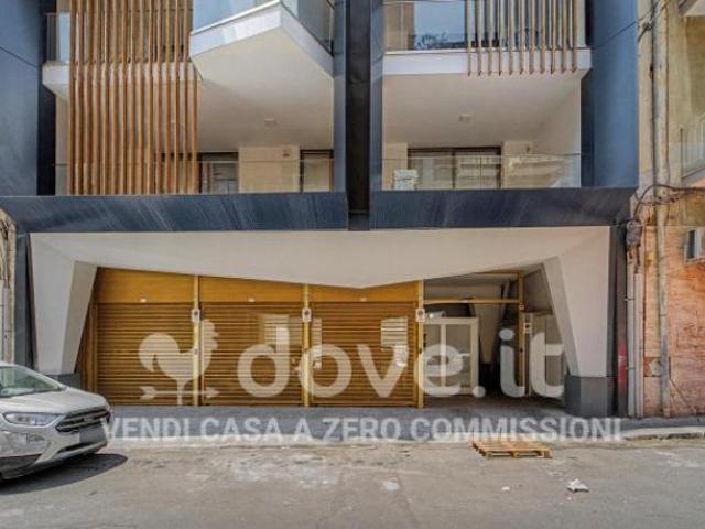 Appartamento di 39 m con 1 locale e posto auto in vendita a Catania