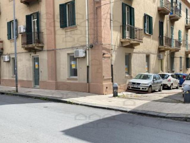 APPARTAMENTO di 7 vani e di 180 mq MESSINA rif. 2VS16179