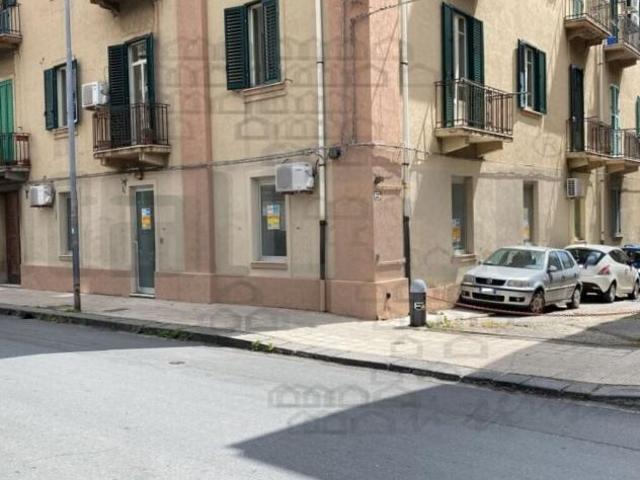 APPARTAMENTO di 7 vani e di 180 mq MESSINA rif. 2VS17249
