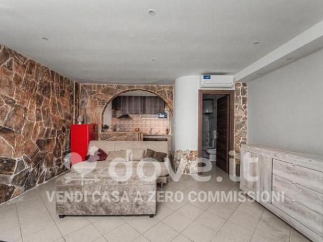 Appartamento di 45 m con 1 locale in vendita a Aci Castello