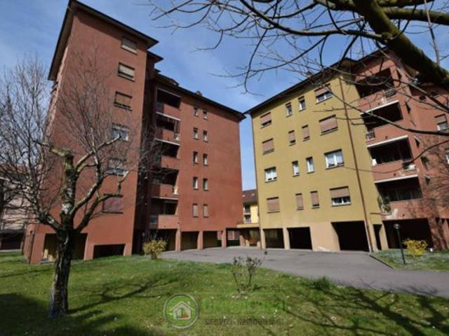 APPARTAMENTO di 4 vani e di 106 mq CAVENAGO DI BRIANZA rif. 4 LOC 155 VIA DON STURZO