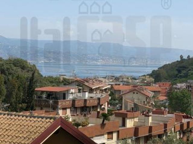 APPARTAMENTO di 4 vani e di 120 mq MESSINA rif. 3VSA18180