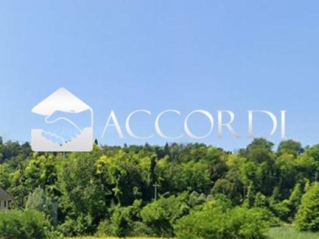 APPARTAMENTO di 4 vani e di 150 mq CONEGLIANO rif. MM0211