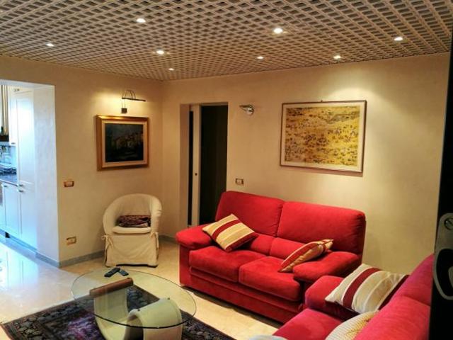 APPARTAMENTO di 4 vani e di 75 mq FIRENZE rif. A26/416
