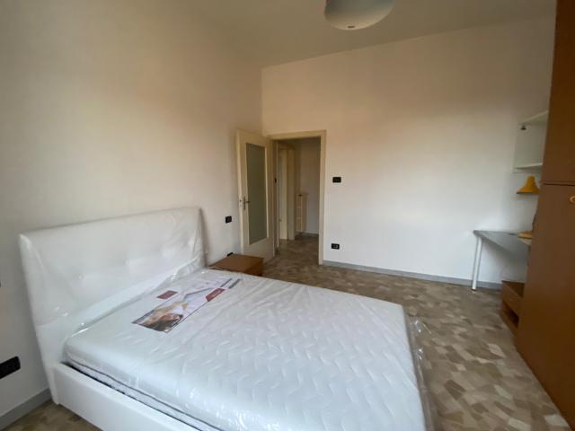 APPARTAMENTO di 4 vani e di 80 mq BOLOGNA rif. 26STL