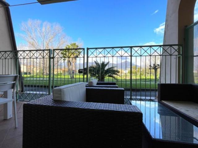 APPARTAMENTO di 4 vani e di 80 mq PIETRASANTA rif. MP1016