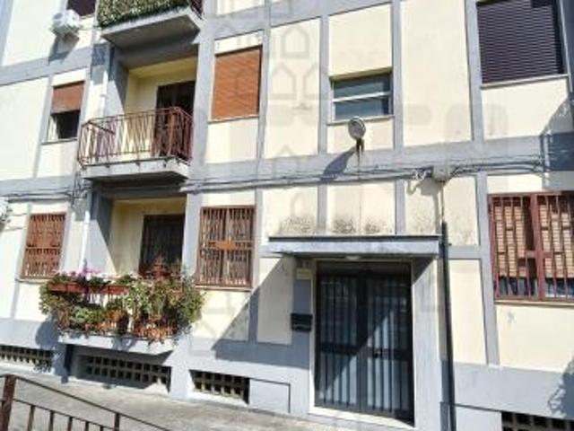 APPARTAMENTO di 4 vani e di 92 mq MESSINA rif. 2vs17762