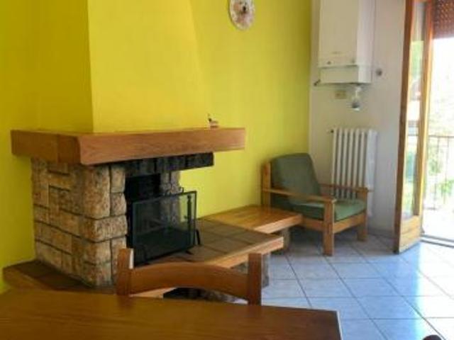 APPARTAMENTO di 4 vani e di 95 mq PONTASSIEVE rif. AAJ387