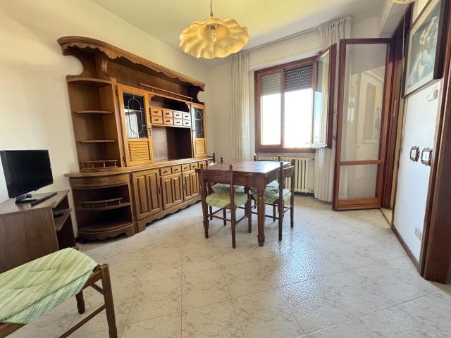 Appartamento di 4 vani in affitto, Narnali
