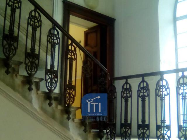 APPARTAMENTO + DI 4 LOCALI in vendita a Sant'Antimo
