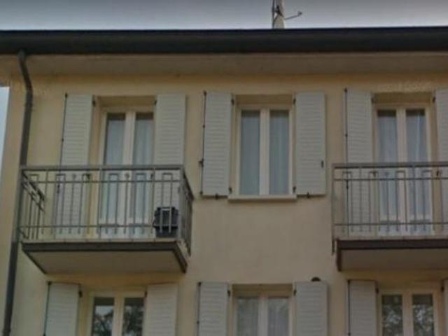 Appartamento di 500 m, box auto in vendita a Carpi