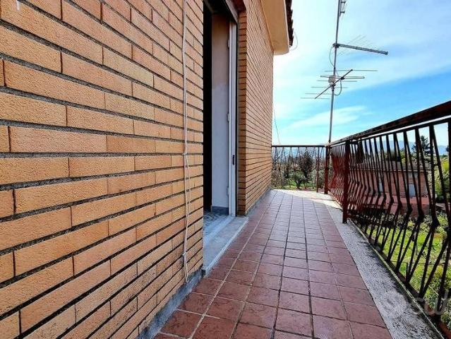 Appartamento di 50 m² con 3 locali a Cave