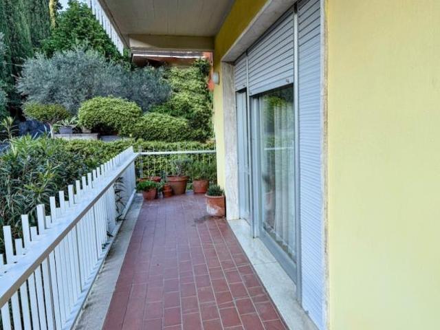APPARTAMENTO di 5 vani e di 125 mq MONTECATINI TERME rif. 121_1