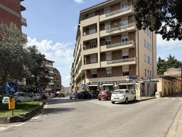 APPARTAMENTO di 5 vani e di 159 mq FIRENZE Via delle Panche, Firenze rif. MOLPAN420