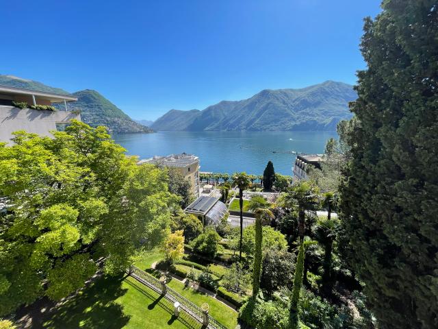 APPARTAMENTO DI 5 LOCALI CON MERAVIGLIOSA VISTA LAGO
