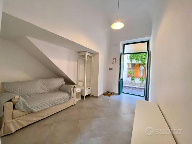 Appartamento di 60 m² con 3 locali a Aci Castello