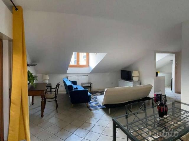 Appartamento di 60 m² con 3 locali e posto auto a