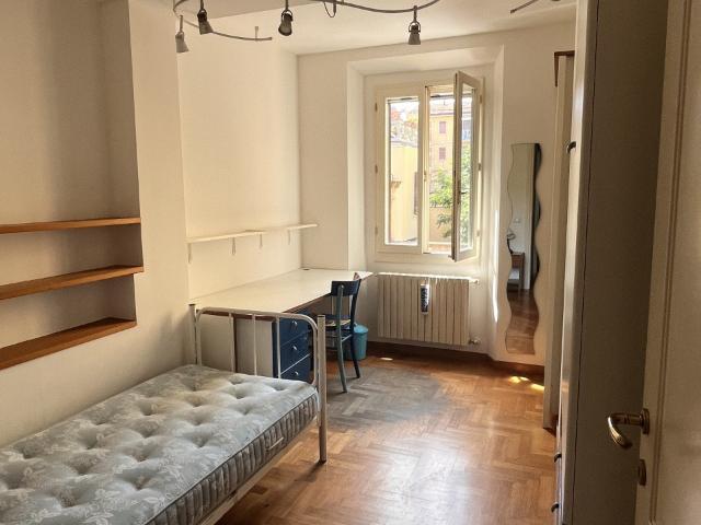 APPARTAMENTO di 6 vani e di 140 mq BOLOGNA rif. 5MLG