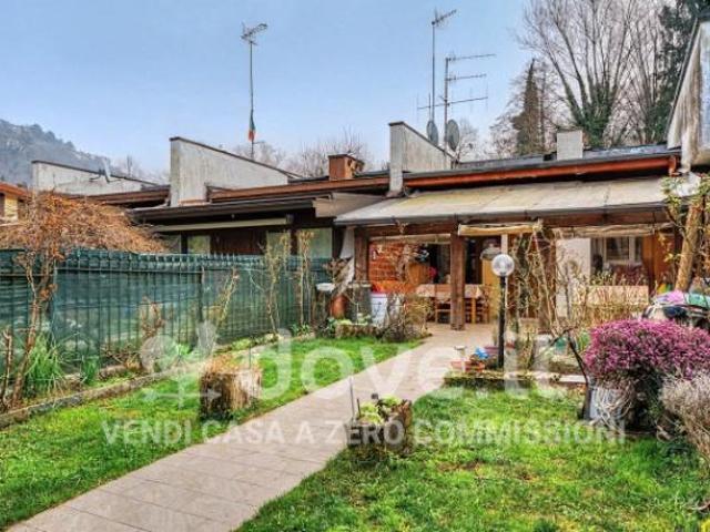Appartamento di 70 m con 3 locali e box auto in vendita a Como
