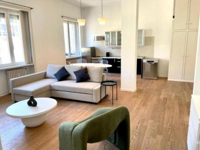 Appartamento di 76 m con 2 locali in affitto a Milano