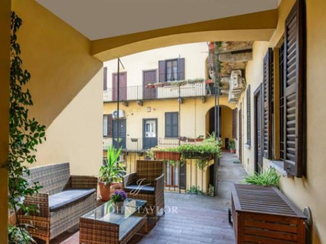 Appartamento di 80 m con 5 locali in affitto a Milano