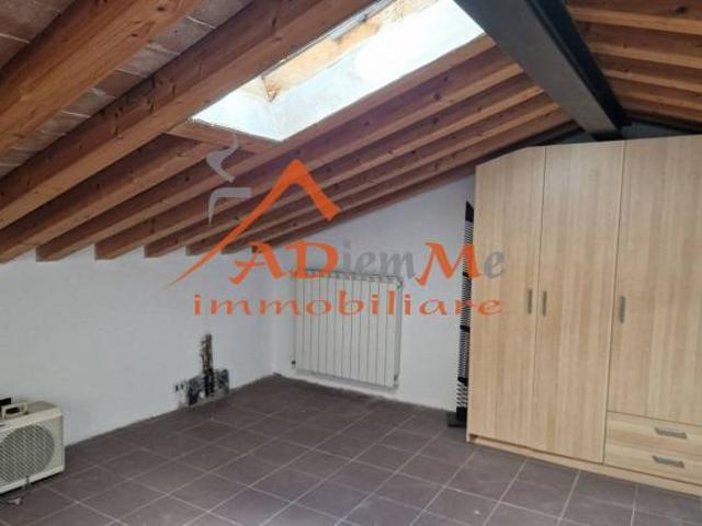 Appartamento di 80 mq a Cascina