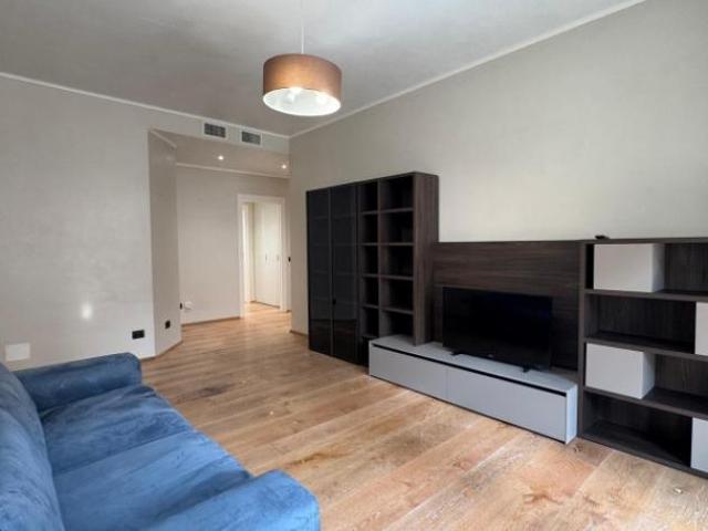 Appartamento di 85 m con 2 locali in affitto a Milano