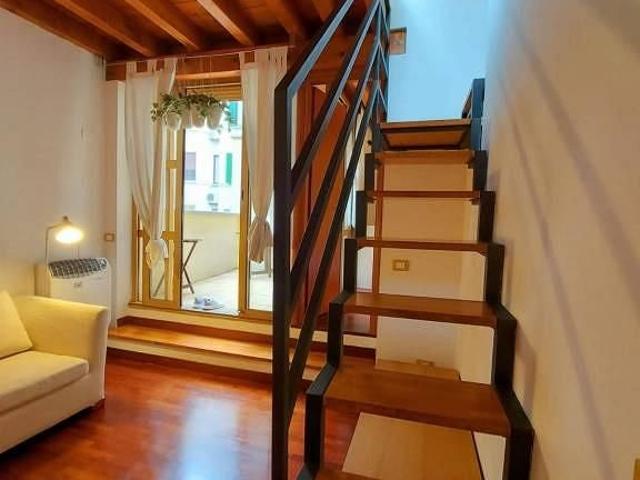 Appartamento di 90 m² con 3 locali a Milano