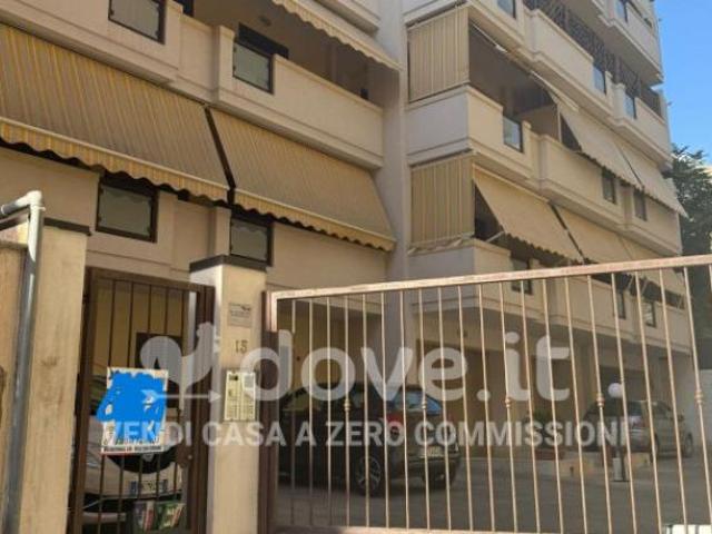 Appartamento di 90 m con 3 locali e box auto in vendita a Villa San Giovanni