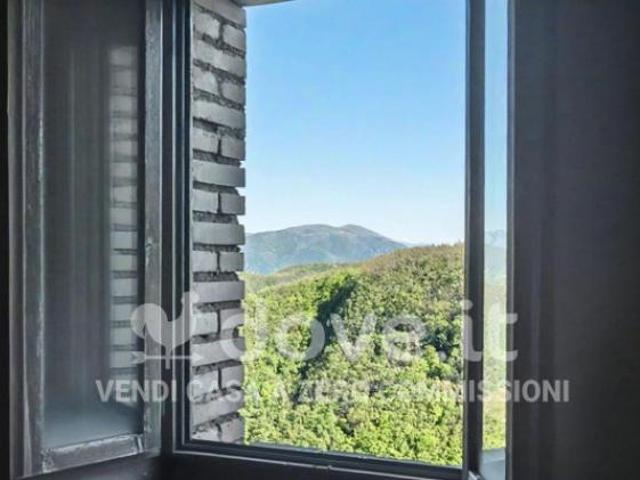 Appartamento di 94 m con 4 locali in vendita a Campello sul Clitunno [rif. DV 13035]