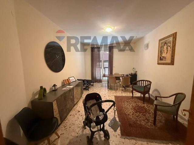 Appartamento di 94 mq a Napoli