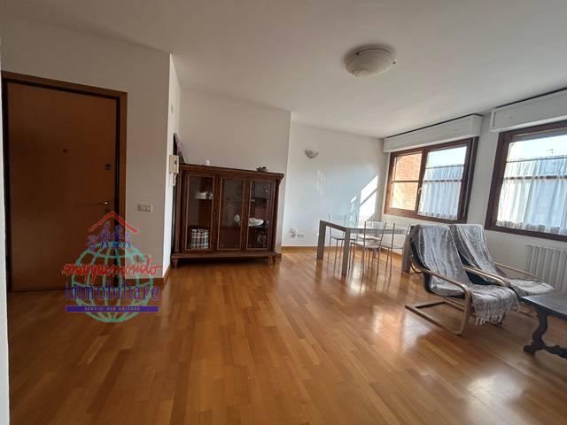 Appartamento di 95 mq a Bologna