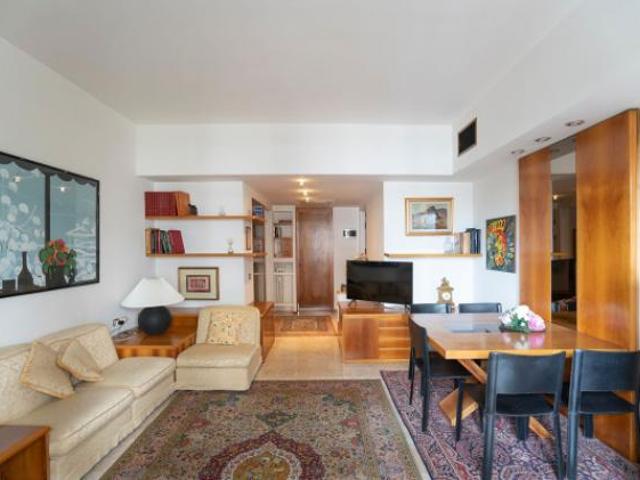 Appartamento di 97 m con 3 locali in vendita a Milano