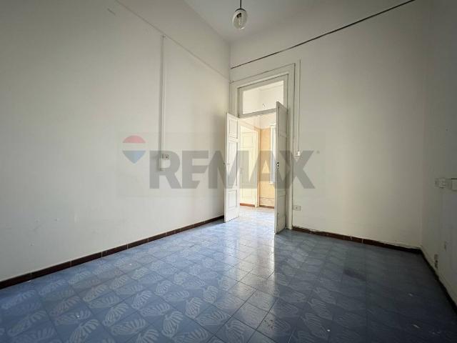 Appartamento di 98 mq a Napoli