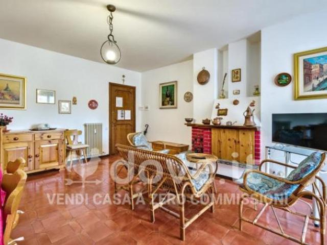 Appartamento di 99 m con 4 locali e box auto in vendita a Moggio [rif. DV 11351 1]