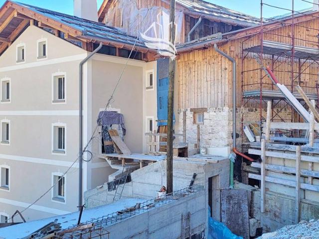 Appartamento di lusso di 107 m² in vendita San Giovanni di Fassa Sèn Jan, Italia