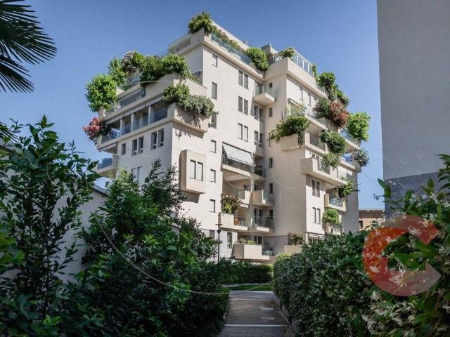 Appartamento di lusso di 100 m² in vendita Via della Concordia, Busto Arsizio, Lombardia